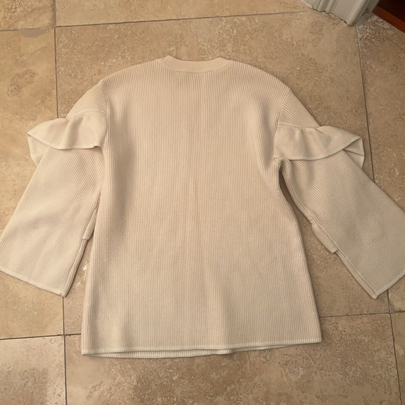 Tory Burch Ashley Ruffled Bell Sleeves Pullover Cream Sweater Size XS - Picture 10 of 13